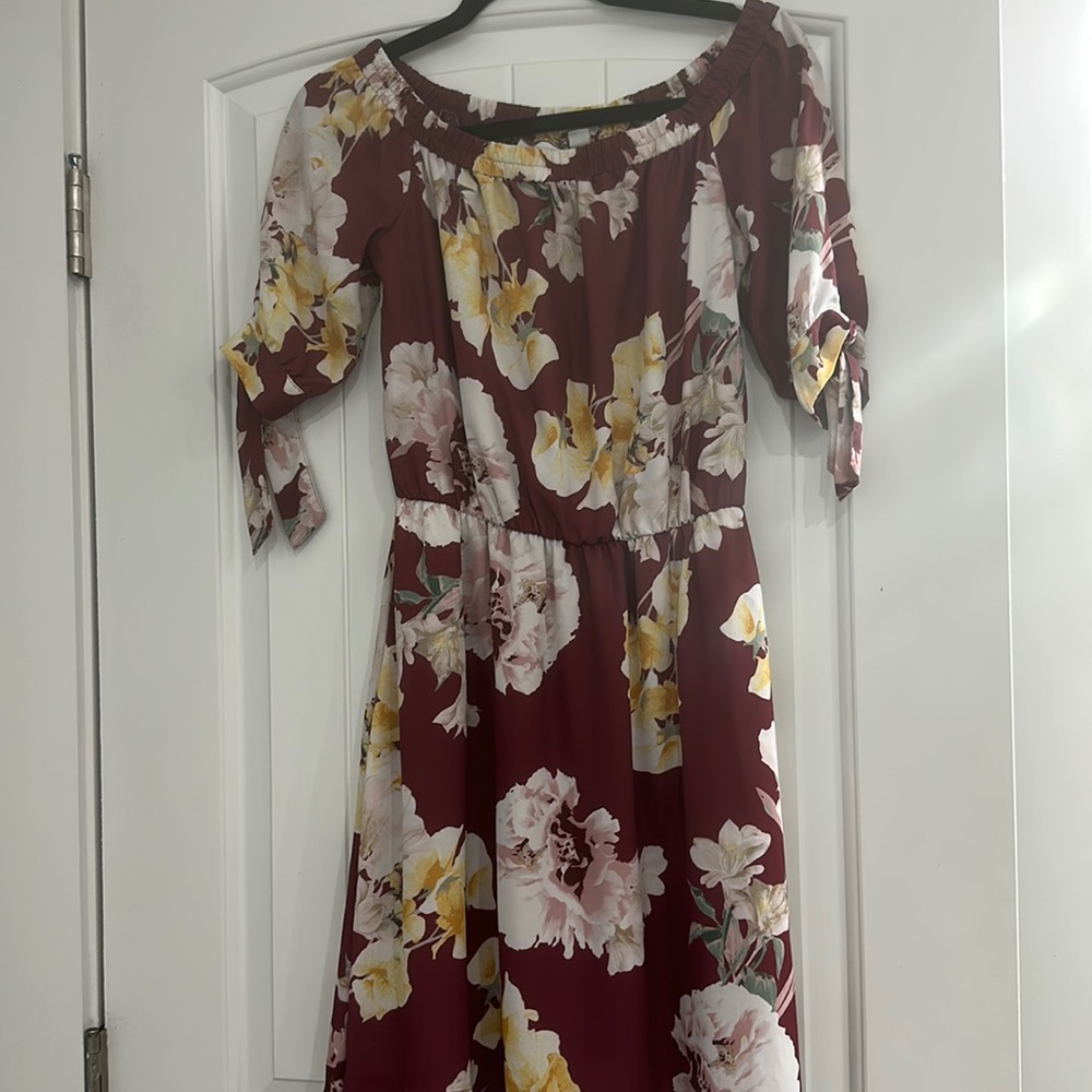 Off the shoulder flower mini dress